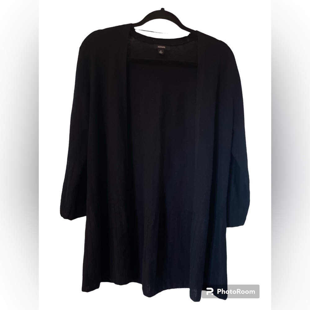 Size M Alfani black open front long sleeve knit lightweight layering cardigan